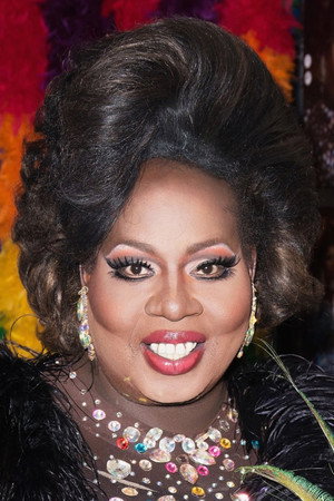 Cover image for Latrice Royale