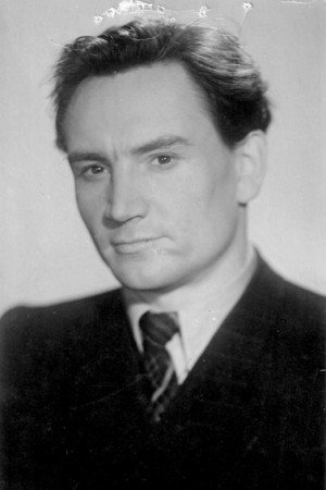 Cover image for Игорь Безяев