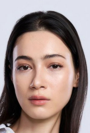 Cover image for Alina Benchamaphon Dohling