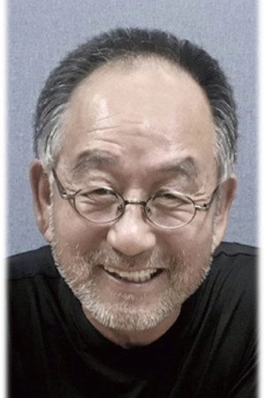Cover image for 민경진