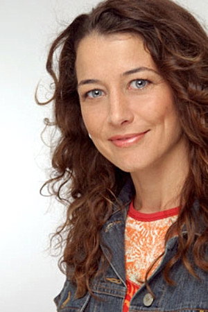 Cover image for Carmen Thomas