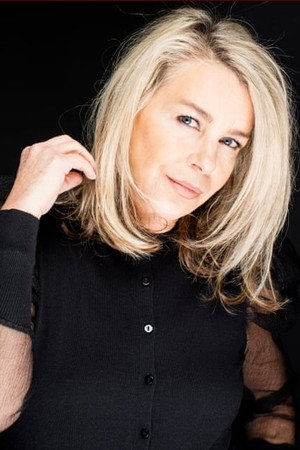 Cover image for Leslie Ash
