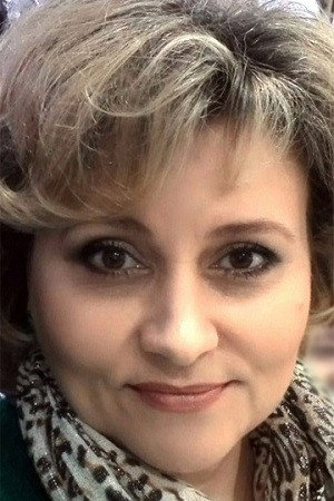 Cover image for Larisa Firsova