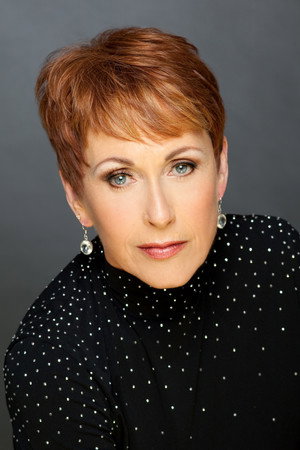 Cover image for Amanda McBroom