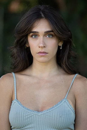 Cover image for Izabel Pakzad