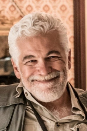 Cover image for Luis Estrada