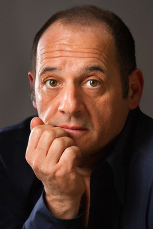 Cover image for Julio Chávez