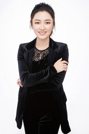 Cover image for Ji Ying