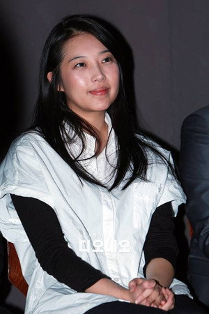 Cover image for Jo Soo-jung