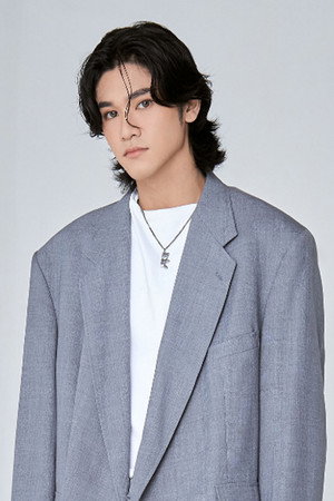 Cover image for Derick Ong