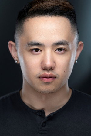 Cover image for Bee Vang
