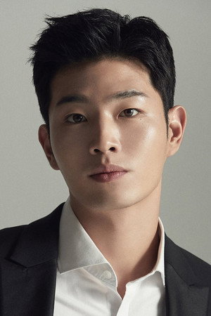 Cover image for Lee Dong-ju