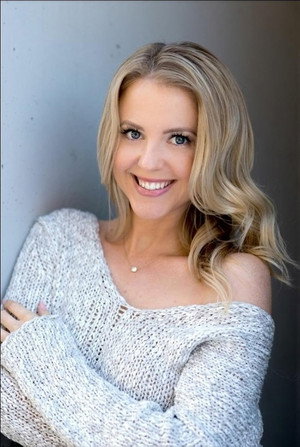 Cover image for Chelan Simmons
