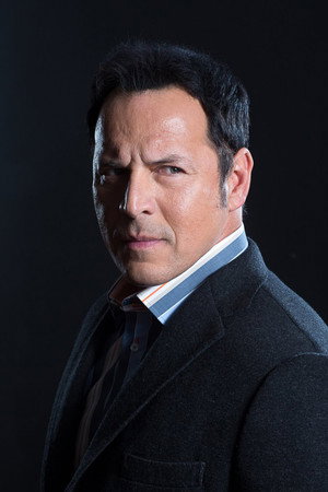 Cover image for Hector Echavarria