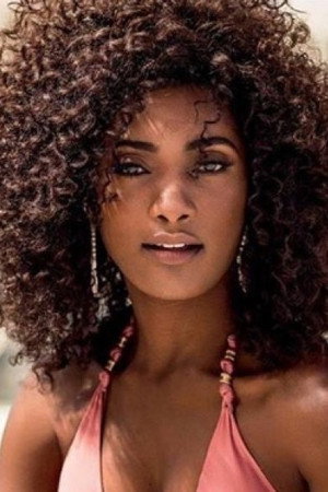 Cover image for Erika Januza