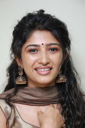 Cover image for Roshini Prakash