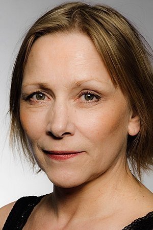 Cover image for Anne Krigsvoll