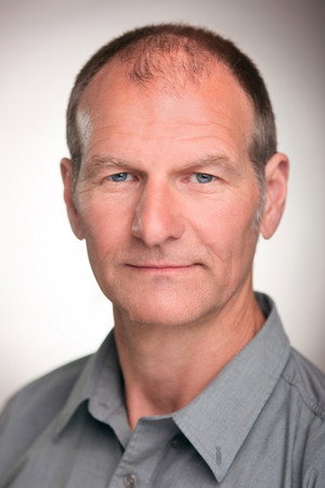 Cover image for Mike Howell
