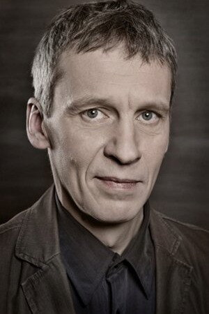 Cover image for Раймо Пасс