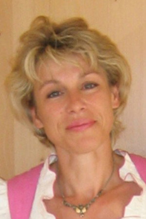 Cover image for Heidrun Singer