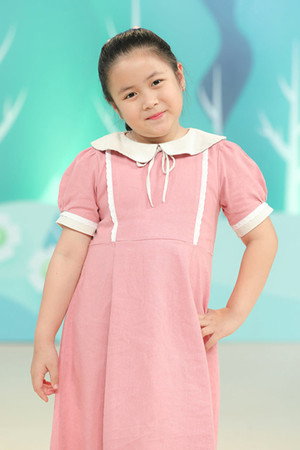 Cover image for Ngân Chi