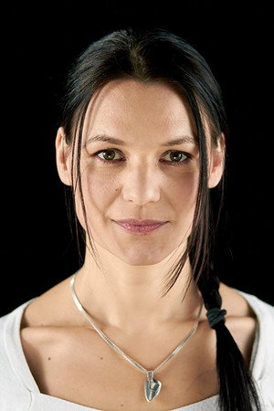 Cover image for Julia Dordel