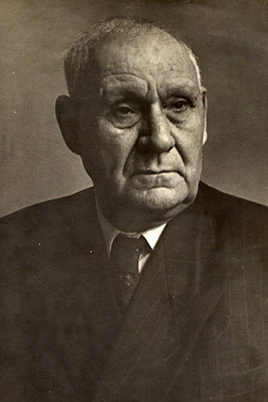 Cover image for Мирза Алиев