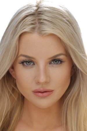 Cover image for Baylee Curran