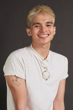 Cover image for KL Carpio