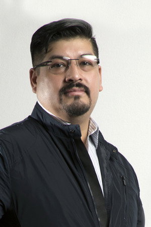 Cover image for Erik Mariñelarena
