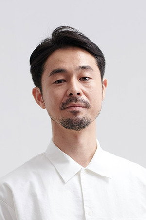 Cover image for 足立智充