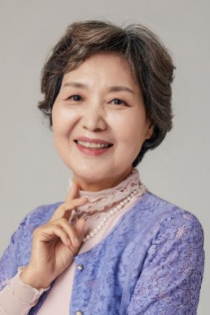 Cover image for 권민경