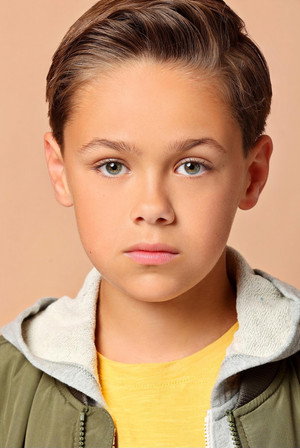 Cover image for Kellen Raffaelo
