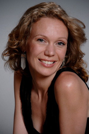 Cover image for Eva Dorrepaal