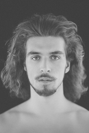Cover image for Alexi Carpentieri