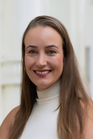 Cover image for Ayleen Charlotte