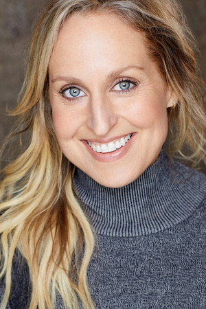 Cover image for Annie Sertich