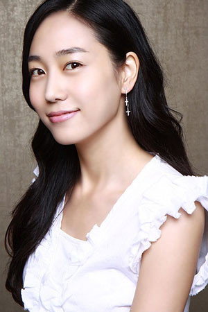 Cover image for Ha Si-eun