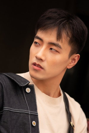 Cover image for Wu Yixun