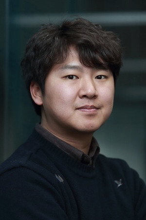 Cover image for 김대환