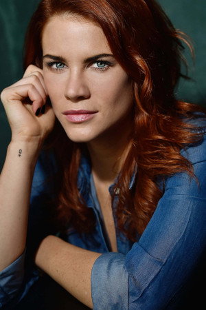 Cover image for Courtney Hope