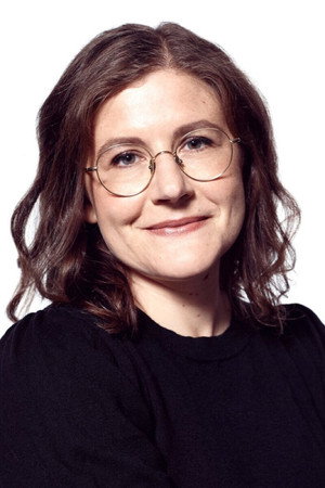 Cover image for Alena Smith