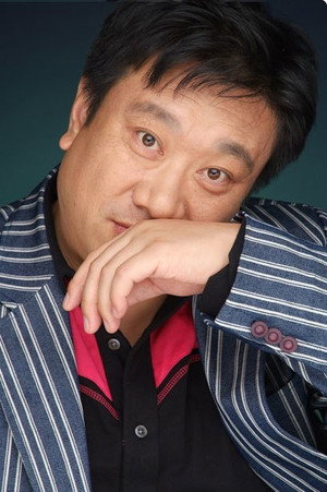Cover image for 권용운