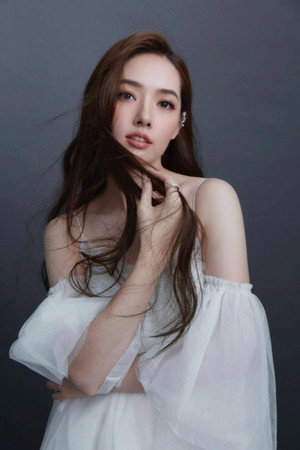 Cover image for Bea Hayden Kuo