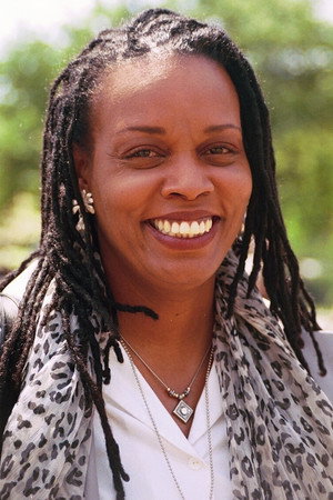 Cover image for Dianne Reeves