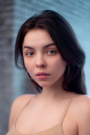 Cover image for Dayana Kulbida