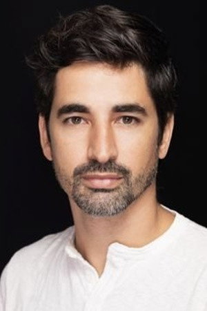 Cover image for Ezequiel Castaño