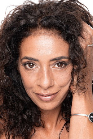 Cover image for منال عوض