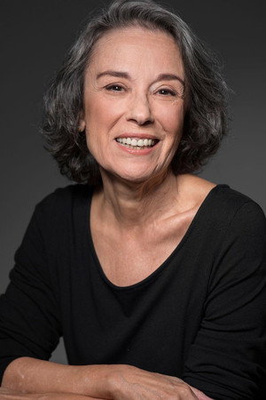 Cover image for Carmen Santos