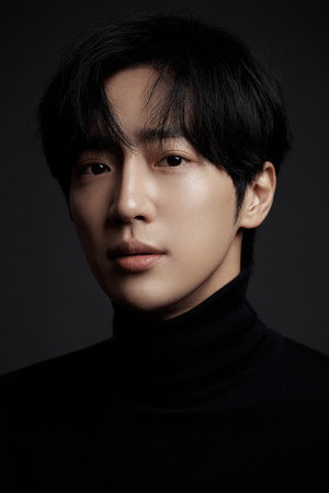 Cover image for 이상엽
